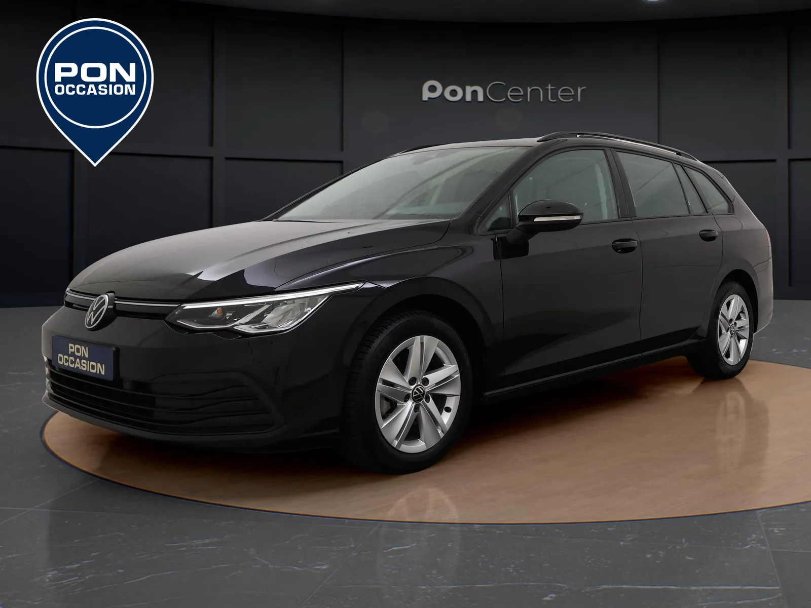 Volkswagen Golf (2022) — foto 1