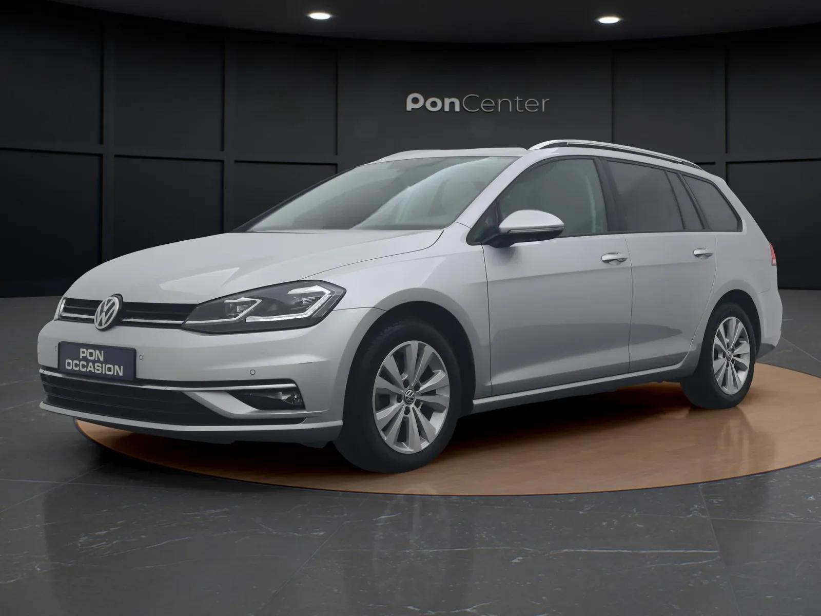 Volkswagen Golf (2019) — foto 1