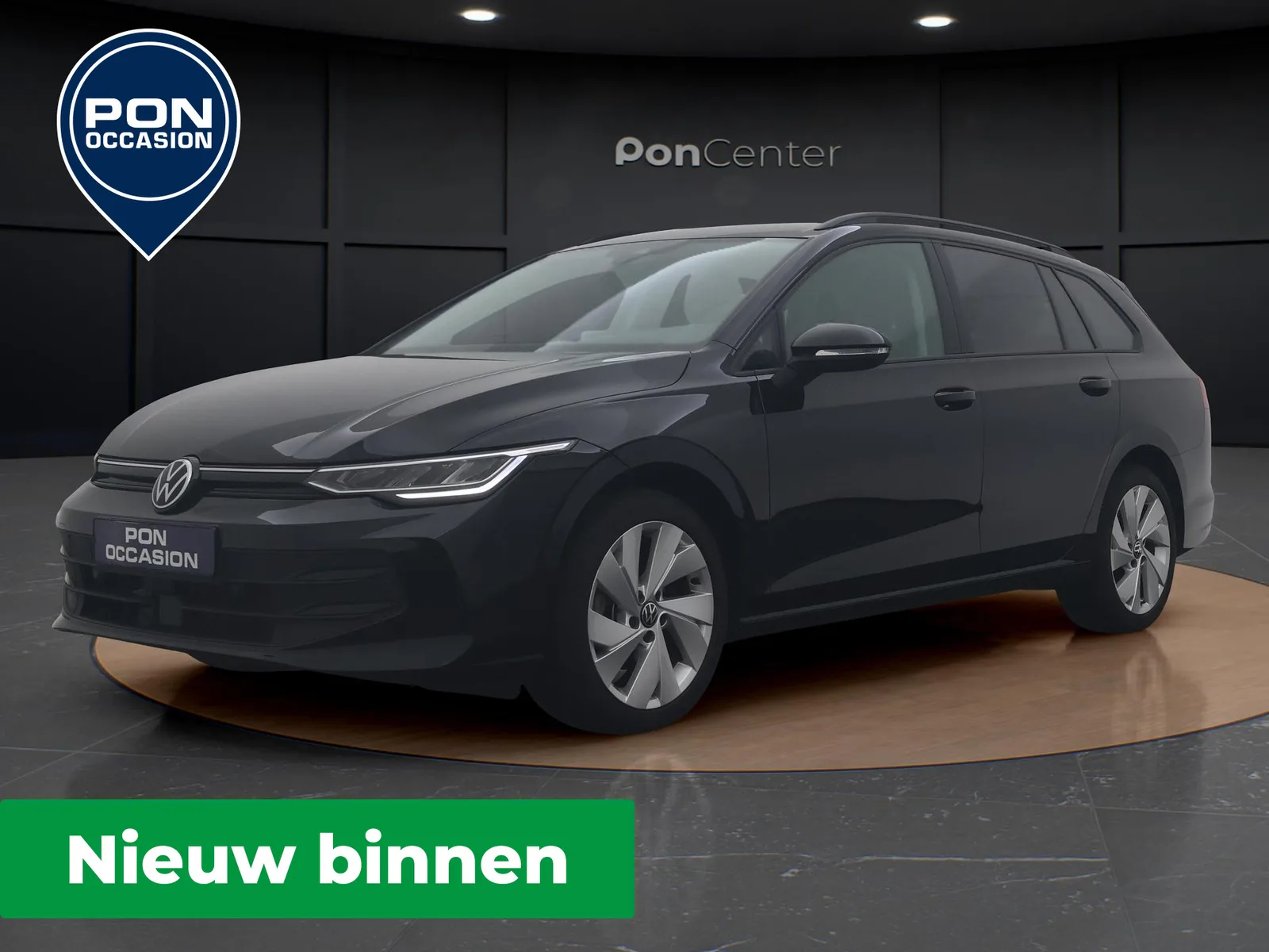 Volkswagen Golf (2024) — foto 1