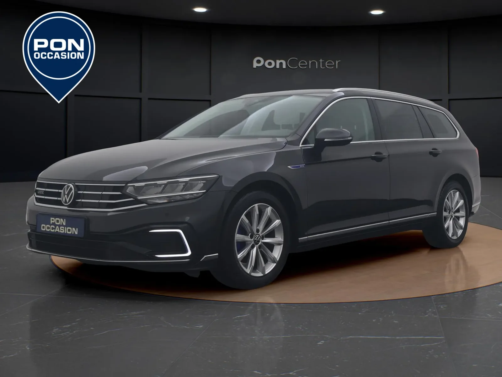Volkswagen Passat (2022) — foto 1