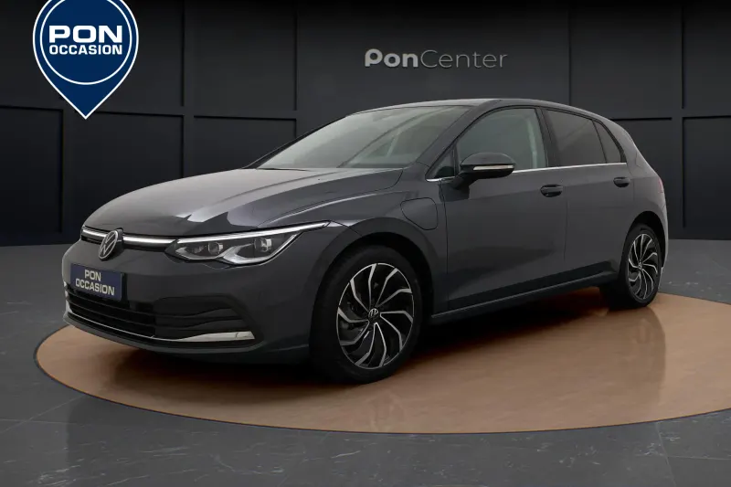 Volkswagen Golf (2023)