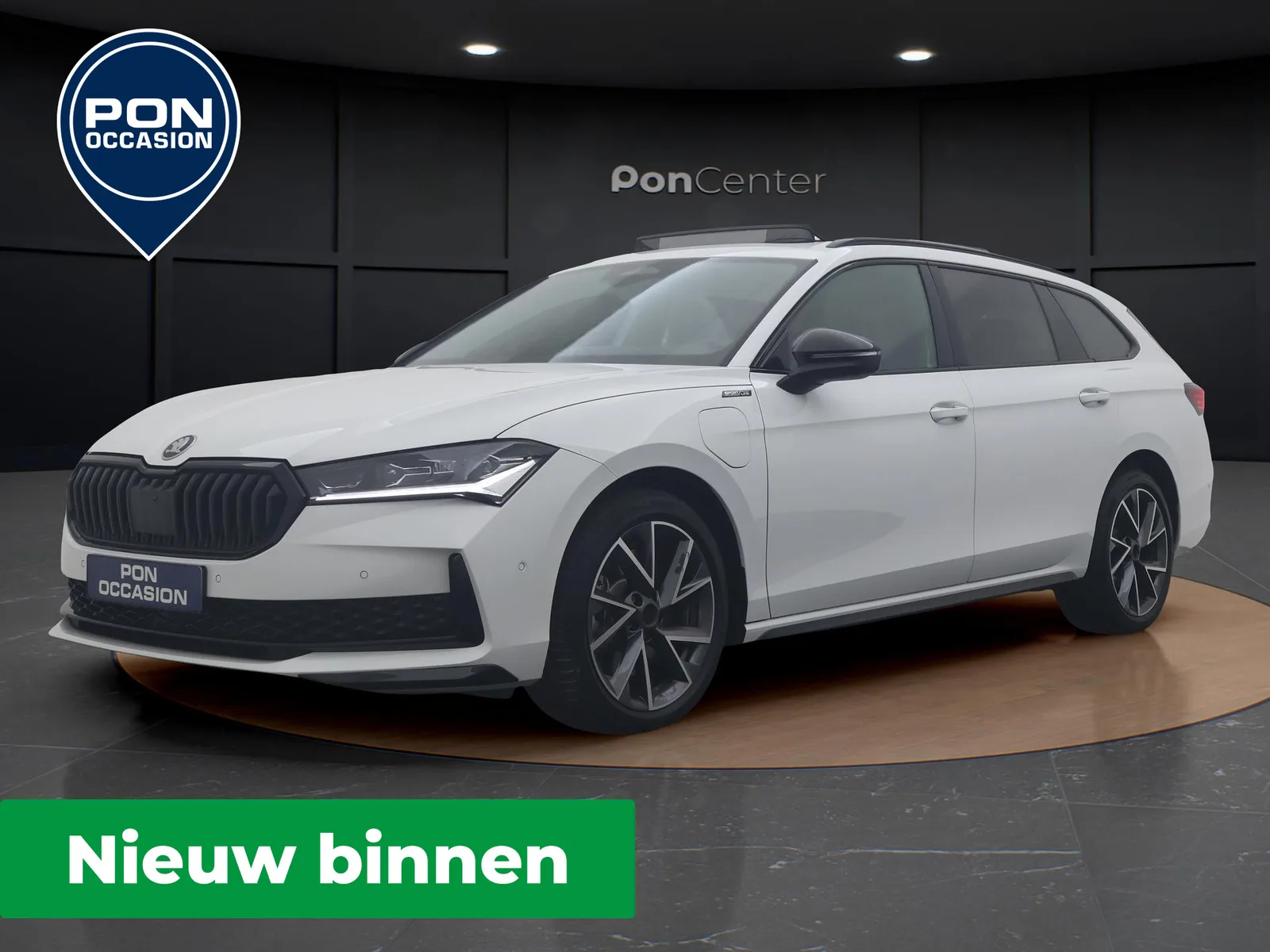 Škoda Superb (2025) — foto 1