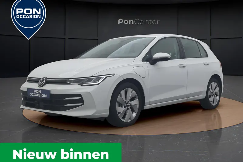 Volkswagen Golf (2025)