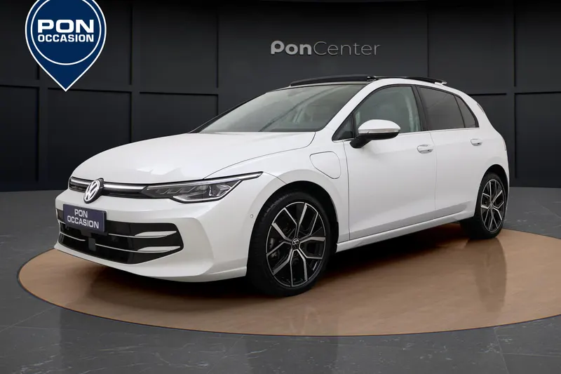 Volkswagen Golf (2025)
