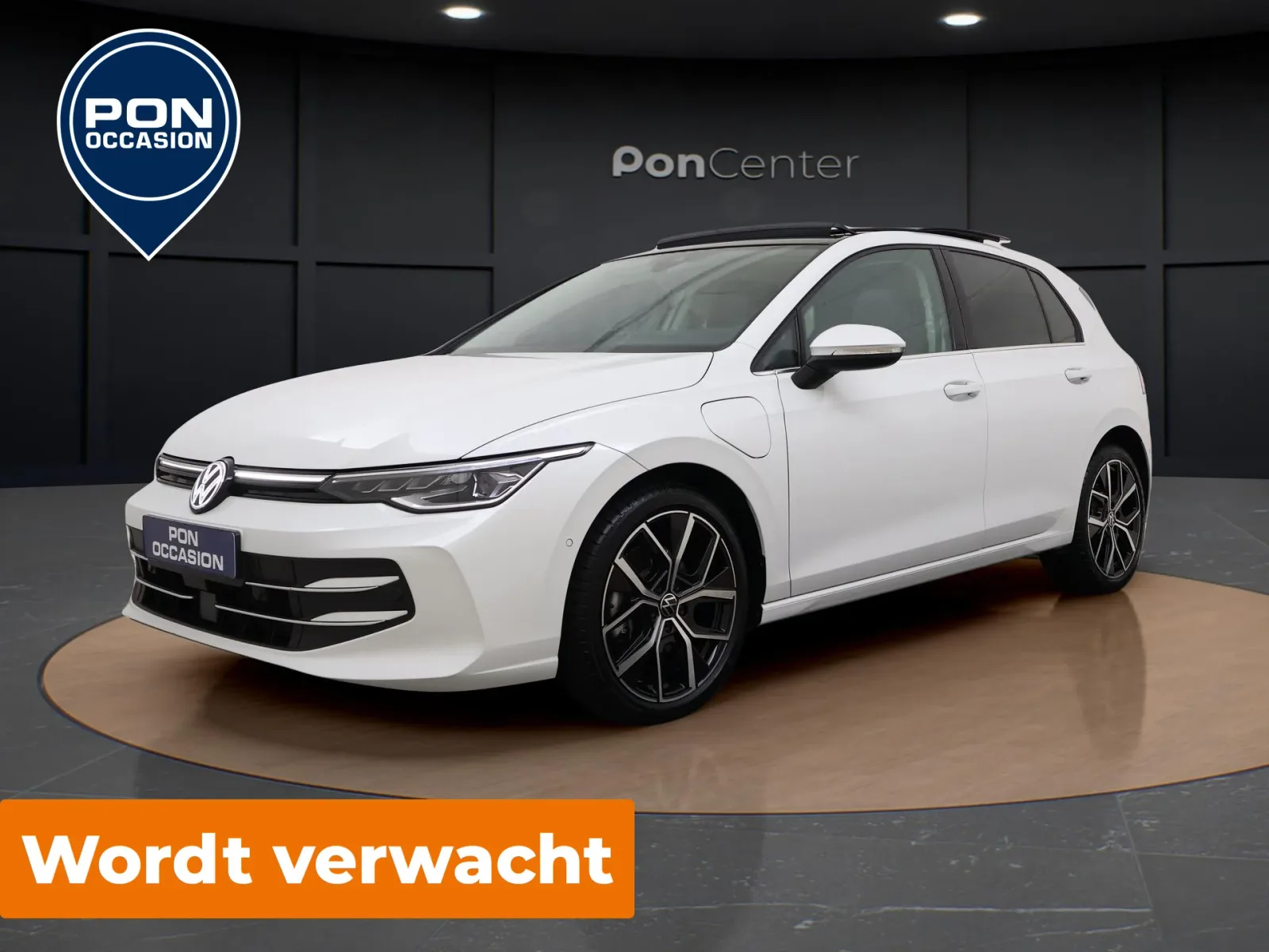 Volkswagen Golf (2025) — foto 1