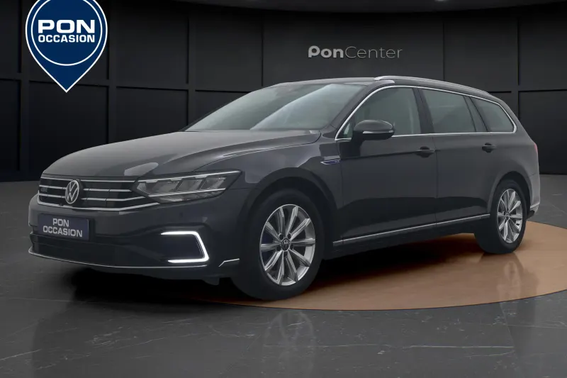 Volkswagen Passat (2023)
