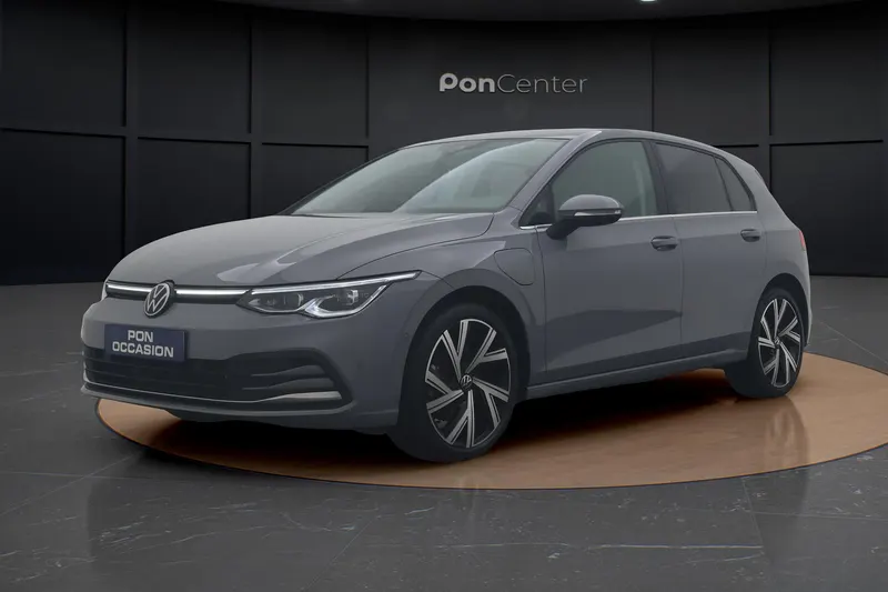 Volkswagen Golf (2022)