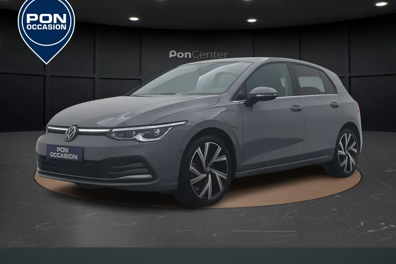 Volkswagen Golf (2022)