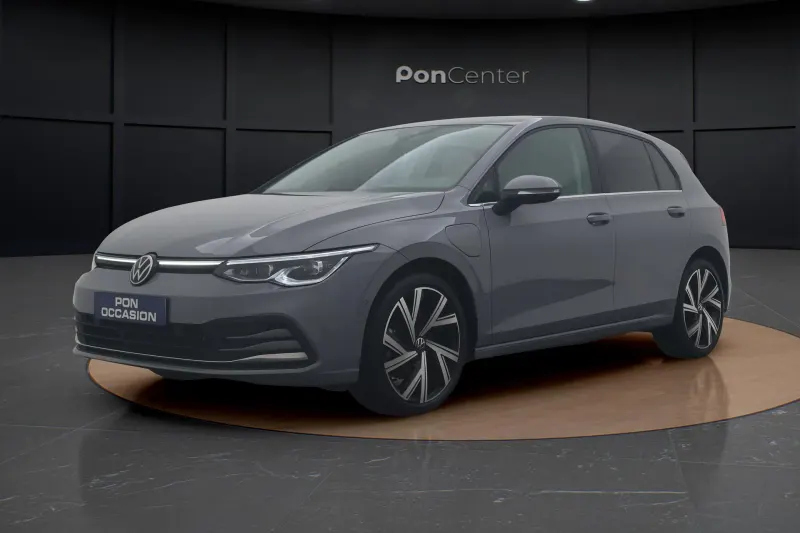 Volkswagen Golf (2022)
