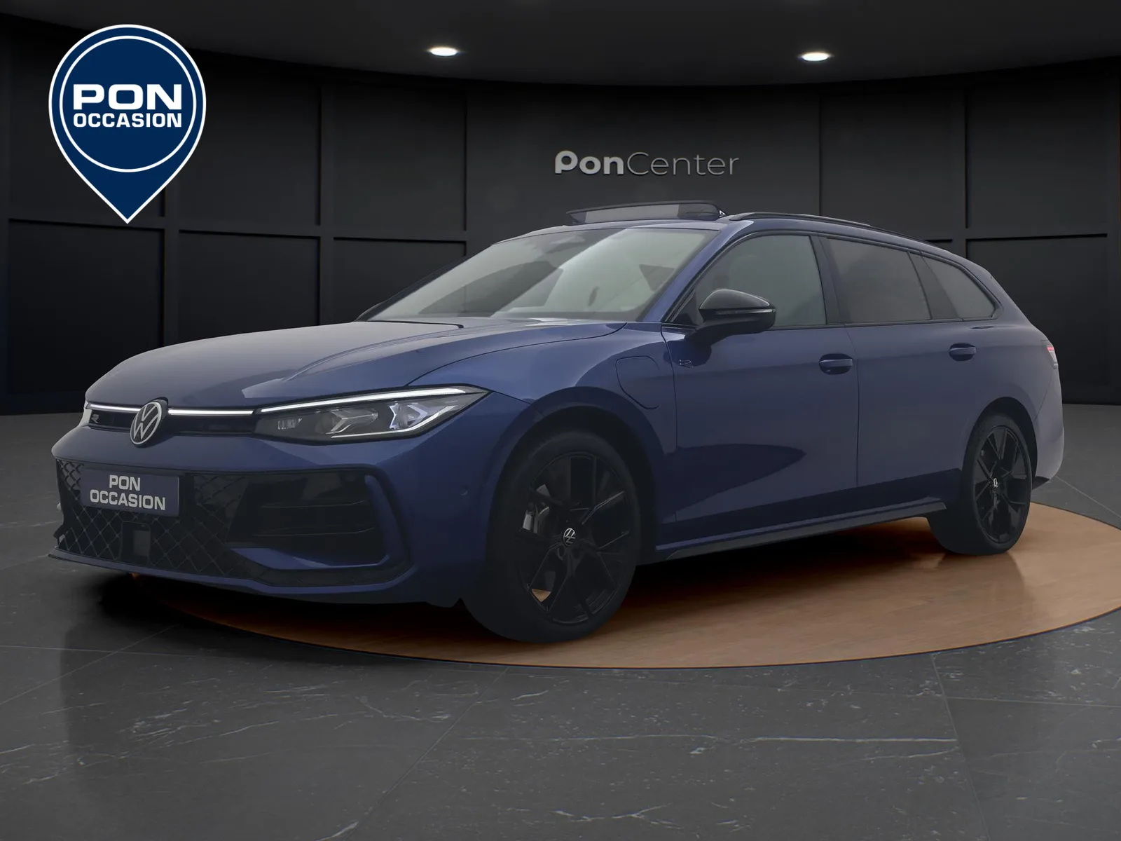 Volkswagen Passat (2024) — foto 1