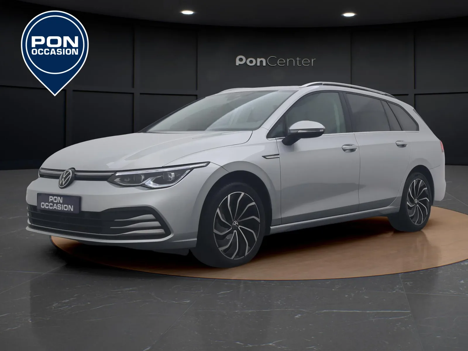 Volkswagen Golf (2023) — foto 1