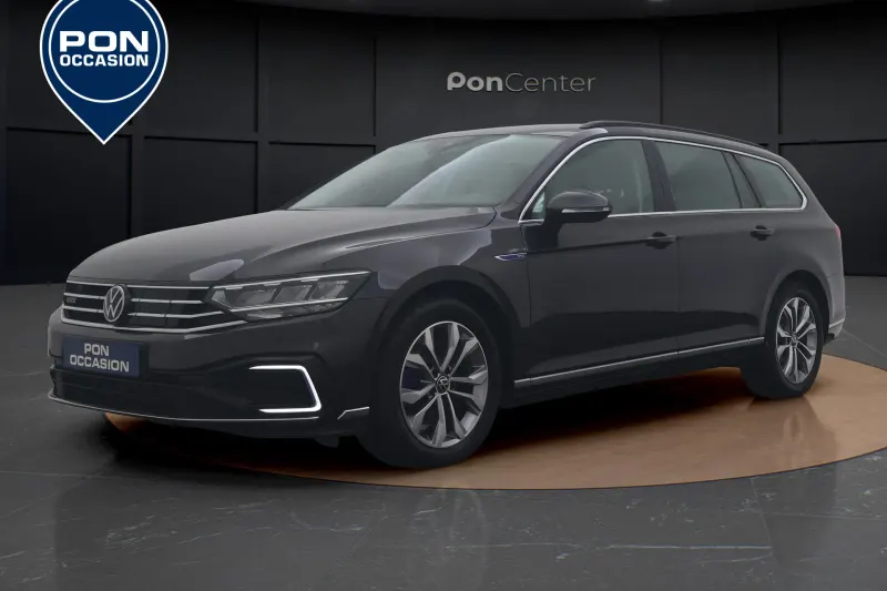 Volkswagen Passat (2022)