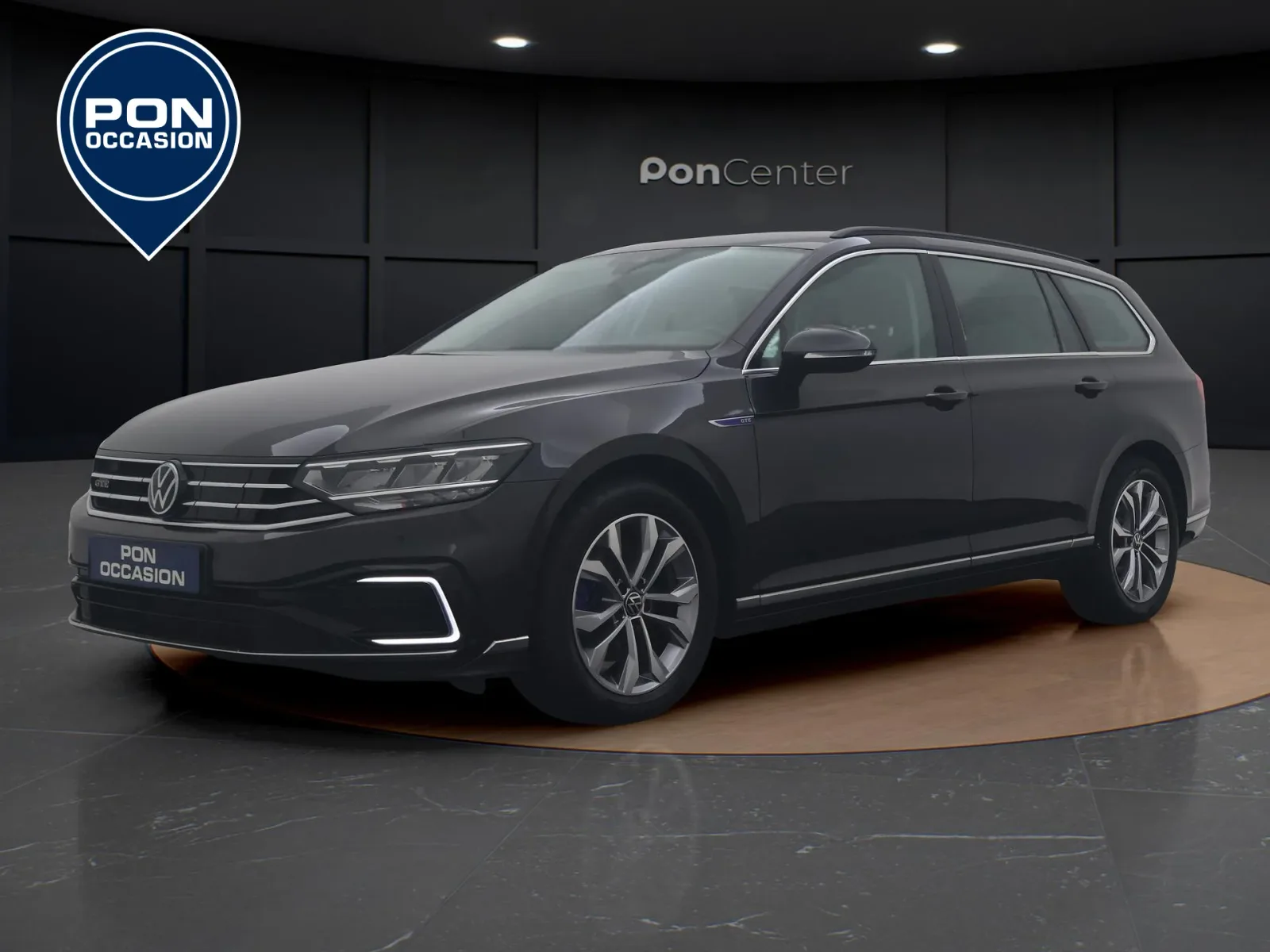 Volkswagen Passat (2022) — foto 1