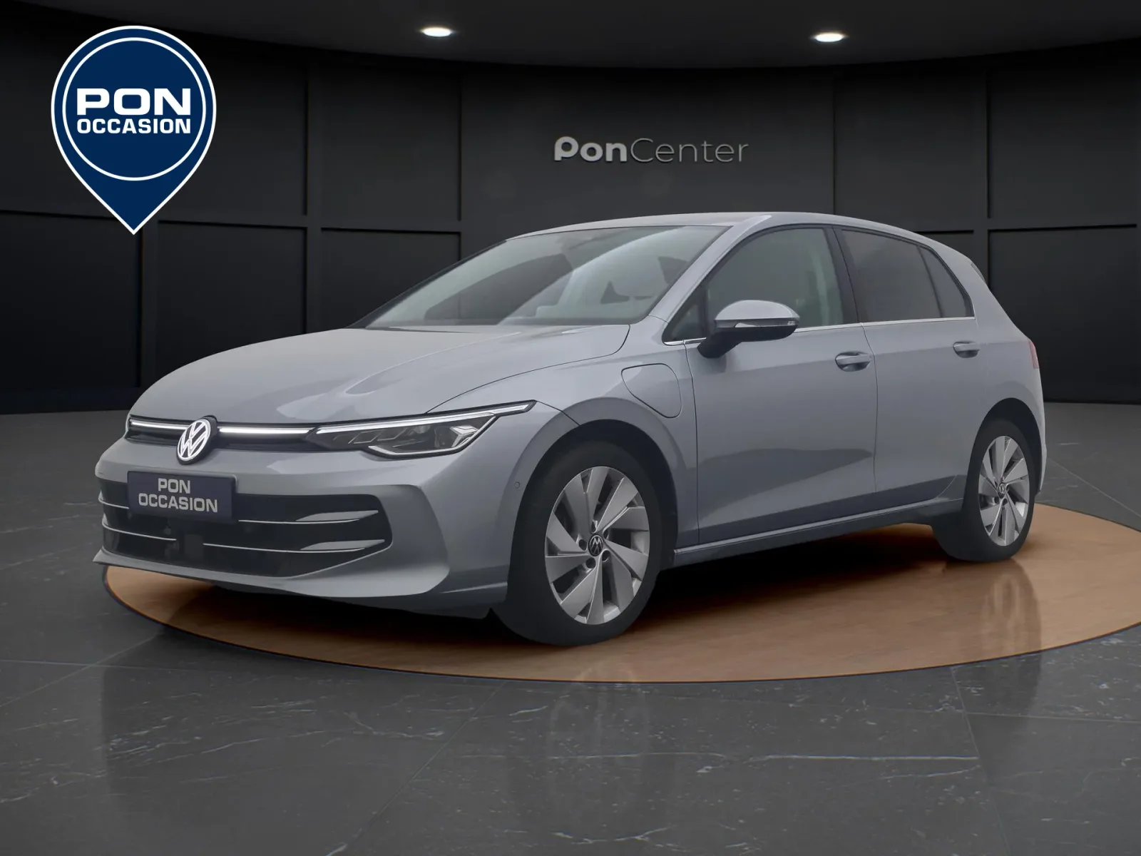 Volkswagen Golf (2025) — foto 1