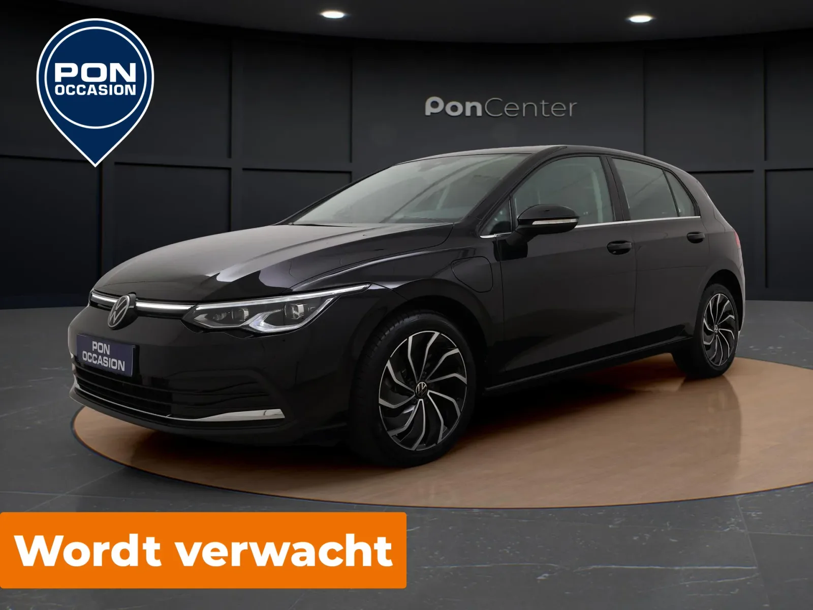 Volkswagen Golf (2023) — foto 1