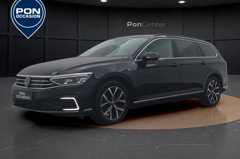 Volkswagen Passat (2022)