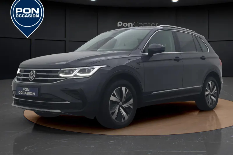 Volkswagen Tiguan (2022)
