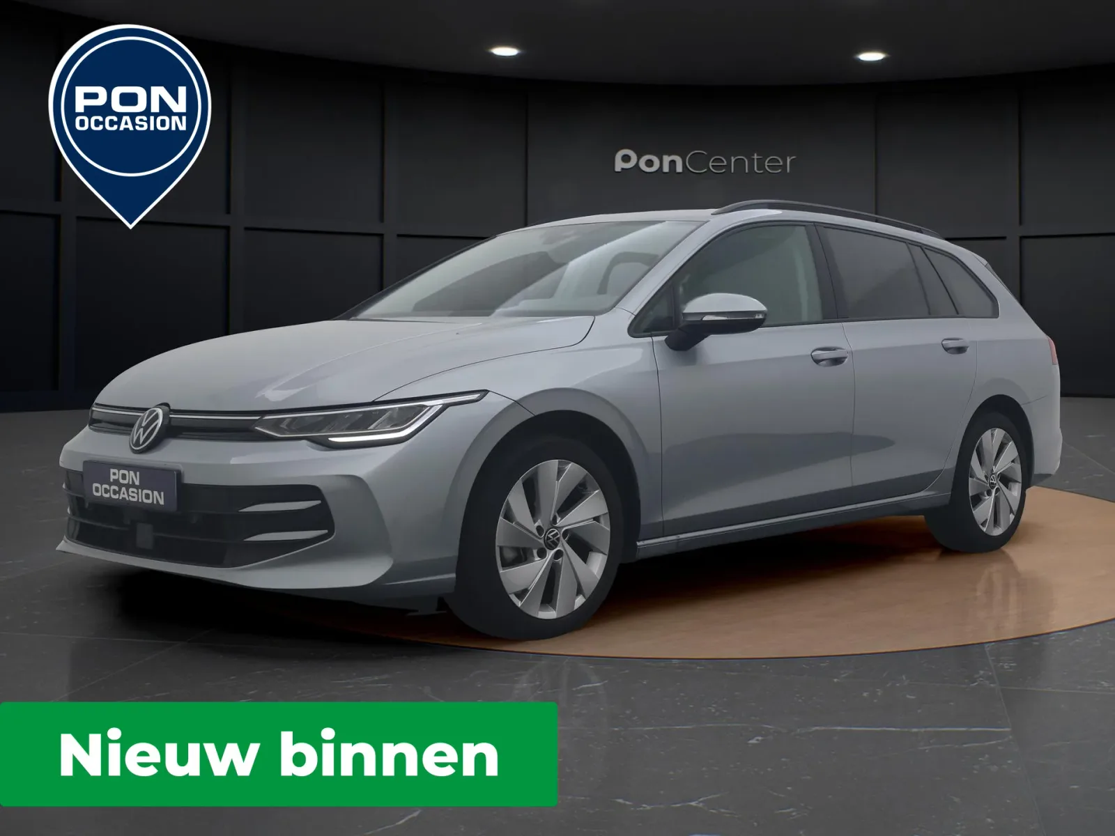 Volkswagen Golf (2024) — foto 1
