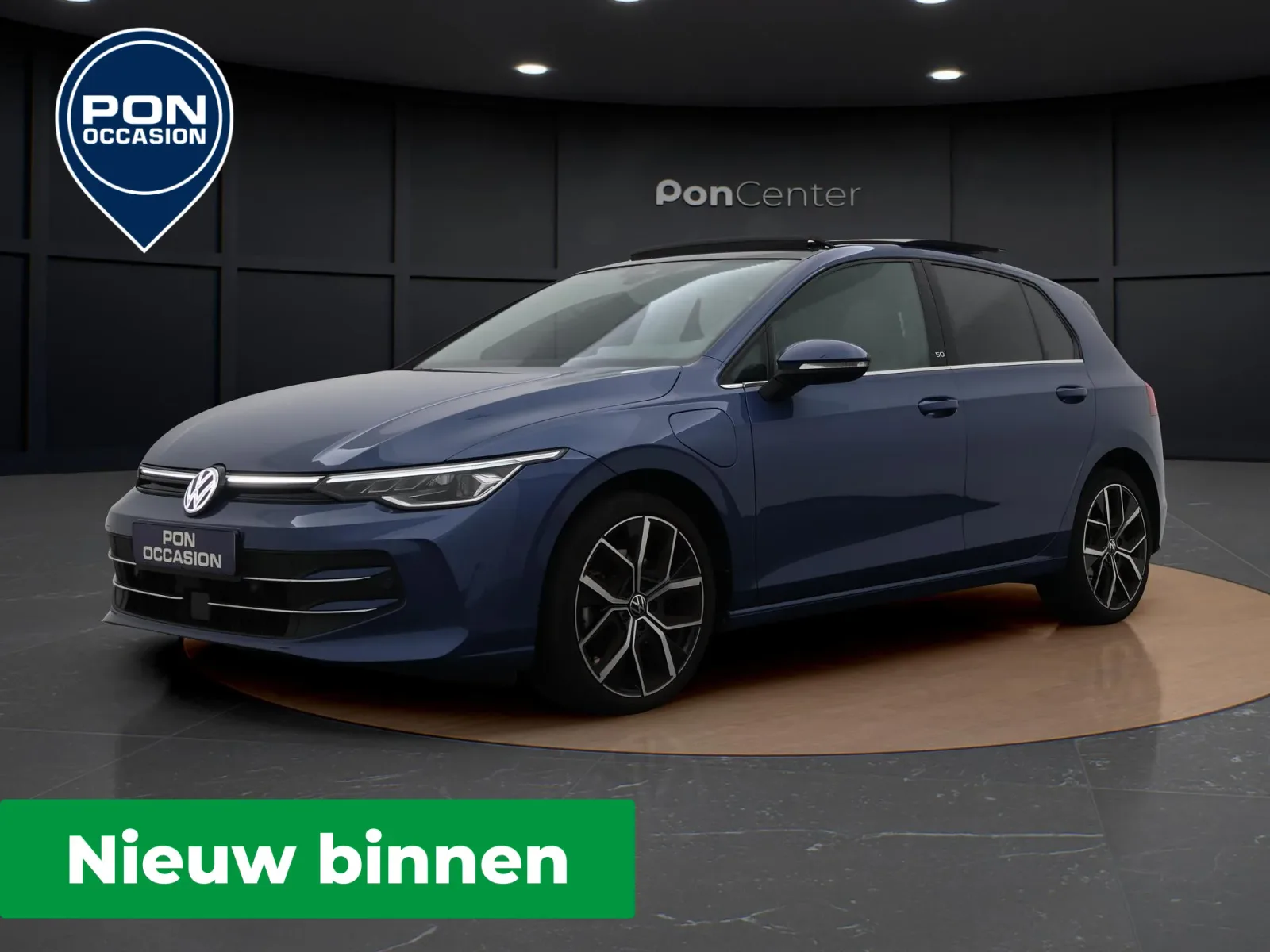 Volkswagen Golf (2024) — foto 1