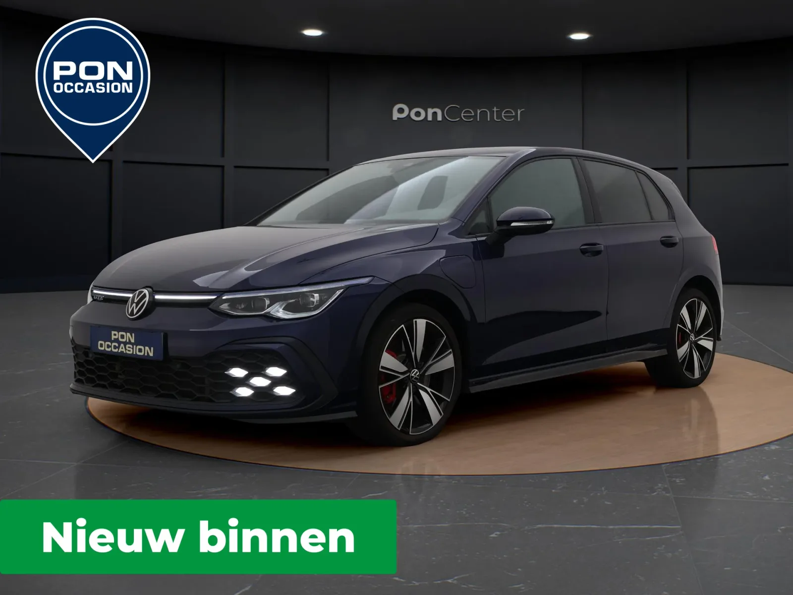 Volkswagen Golf (2022) — foto 1