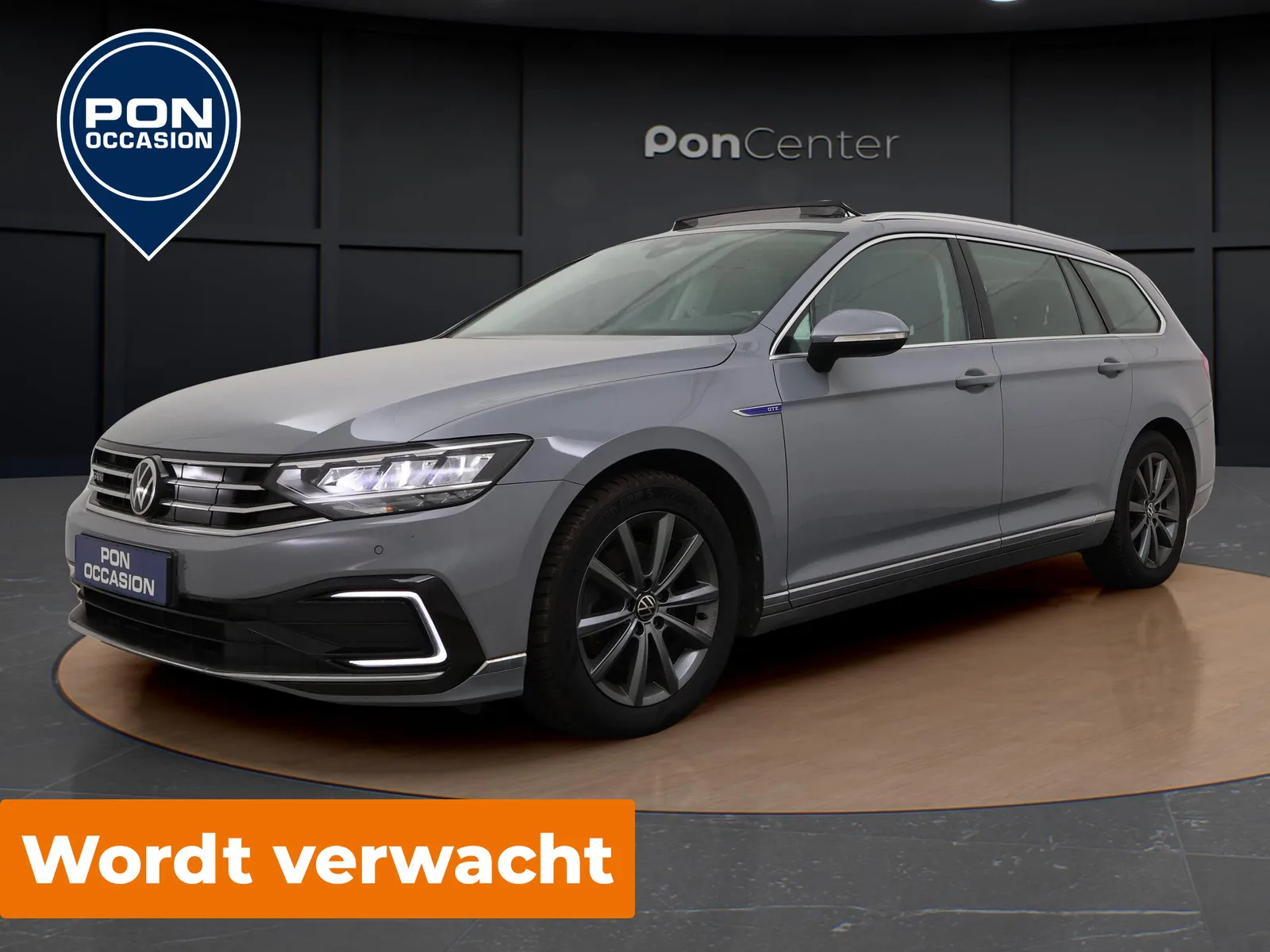 Volkswagen Passat (2022) — foto 1
