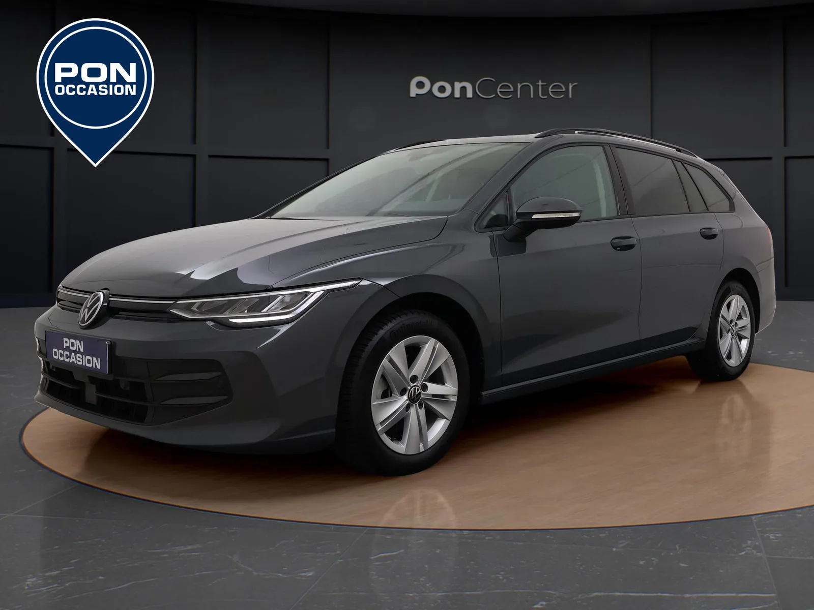 Volkswagen Golf (2024) — foto 1