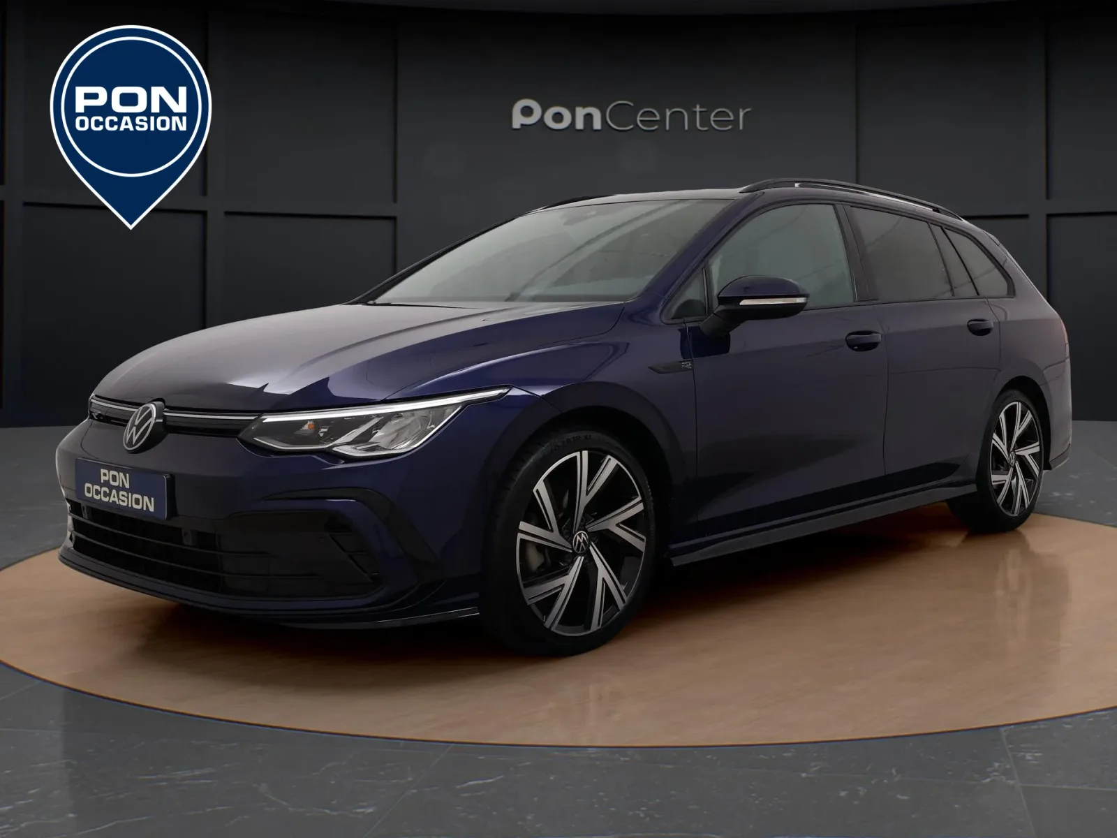 Volkswagen Golf (2024) — foto 1