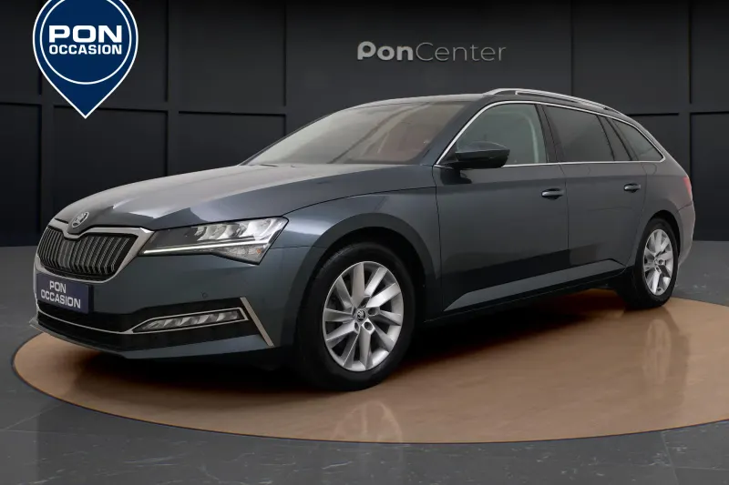 Škoda Superb (2022)