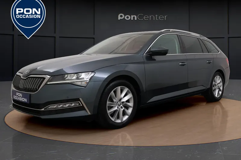 Škoda Superb (2022)