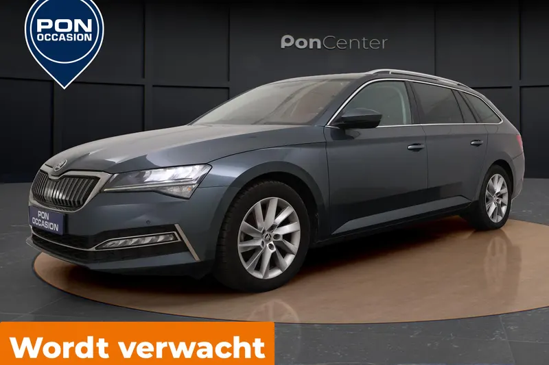 Škoda Superb (2022)