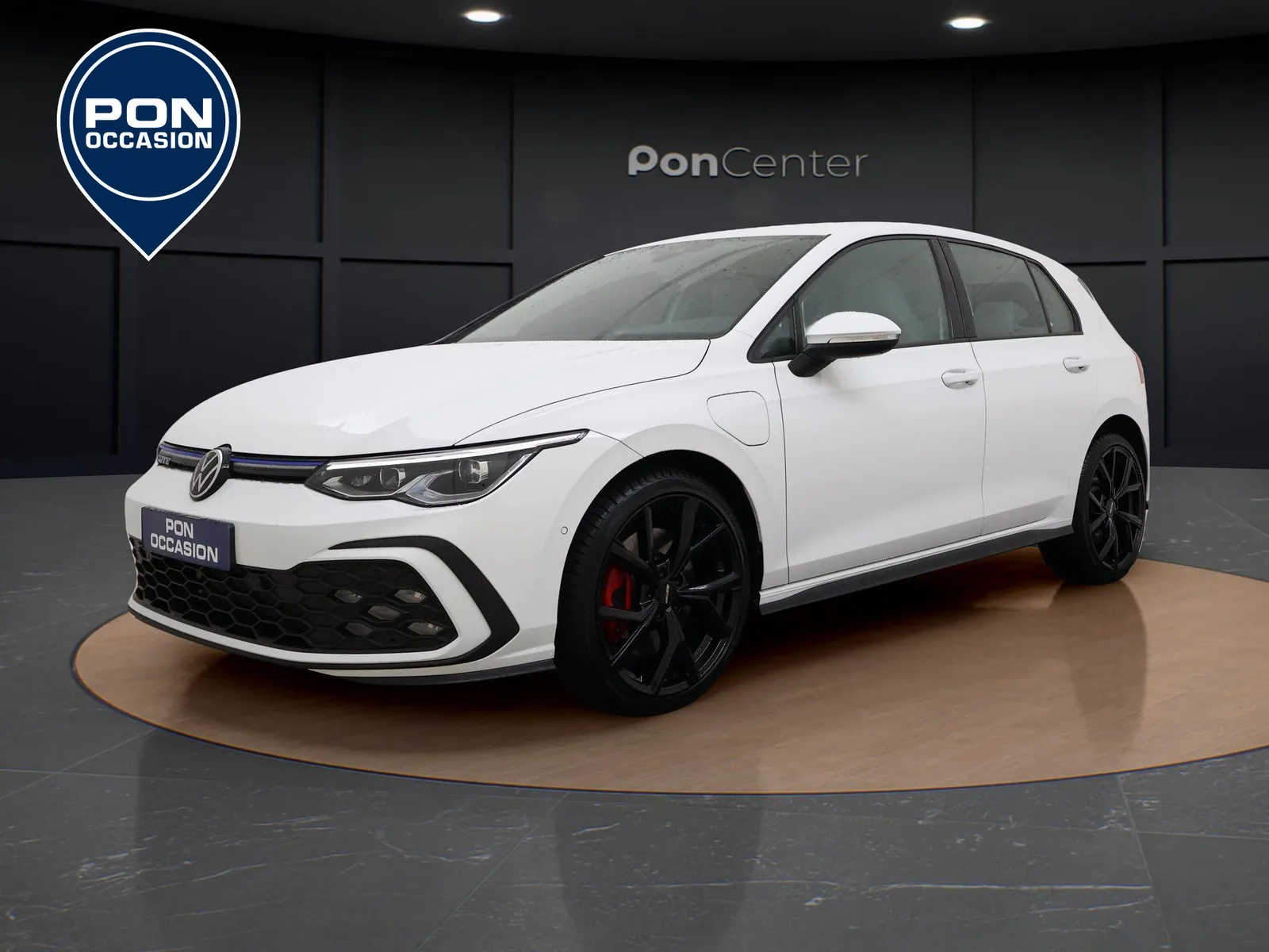 Volkswagen Golf (2022) — foto 1