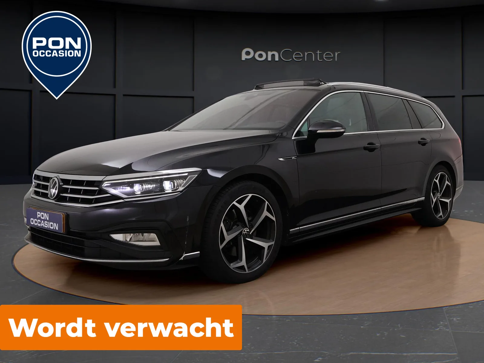 Volkswagen Passat (2022) — foto 1