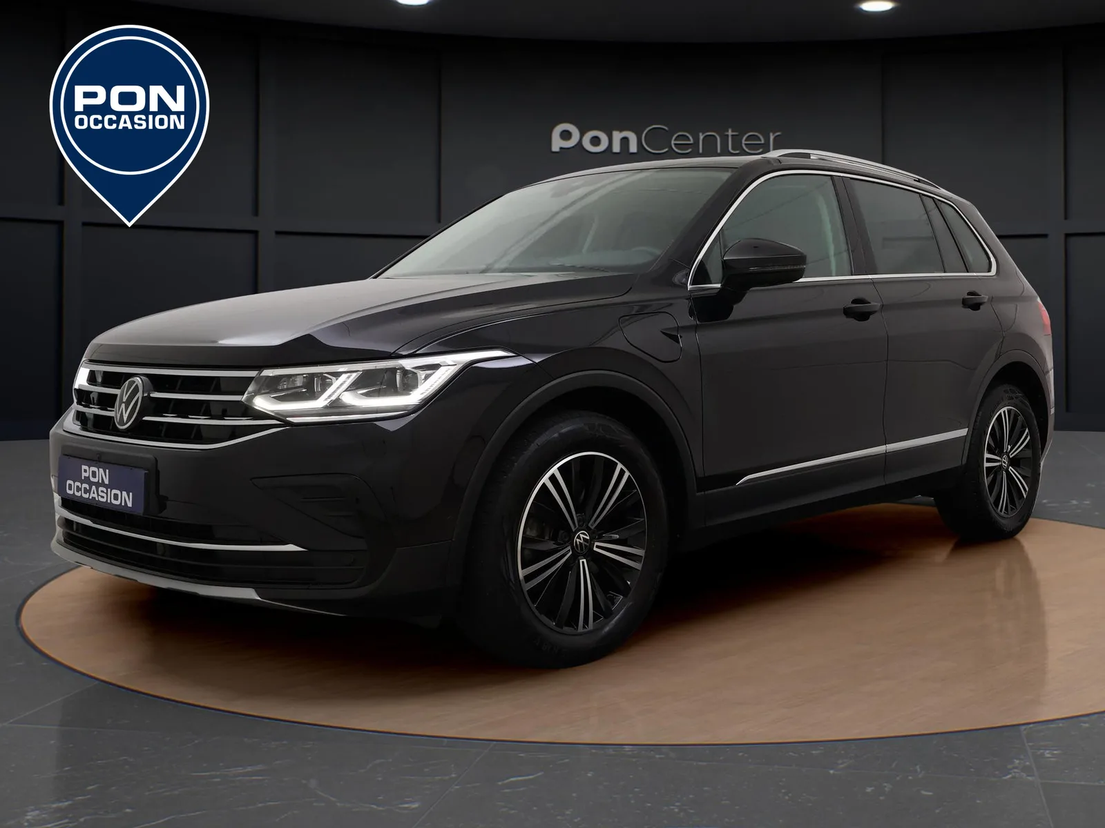 Volkswagen Tiguan (2022) — foto 1