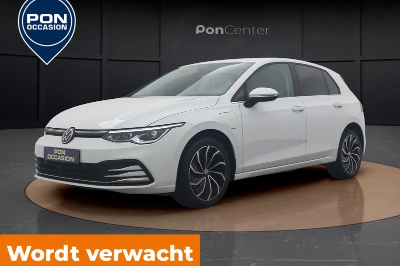 Volkswagen Golf (2022)