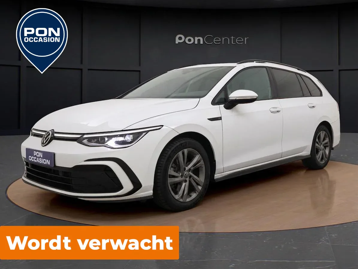 Volkswagen Golf (2022) — foto 1
