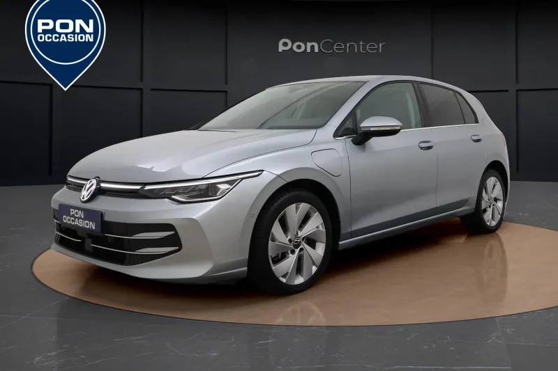 Volkswagen Golf (2025)