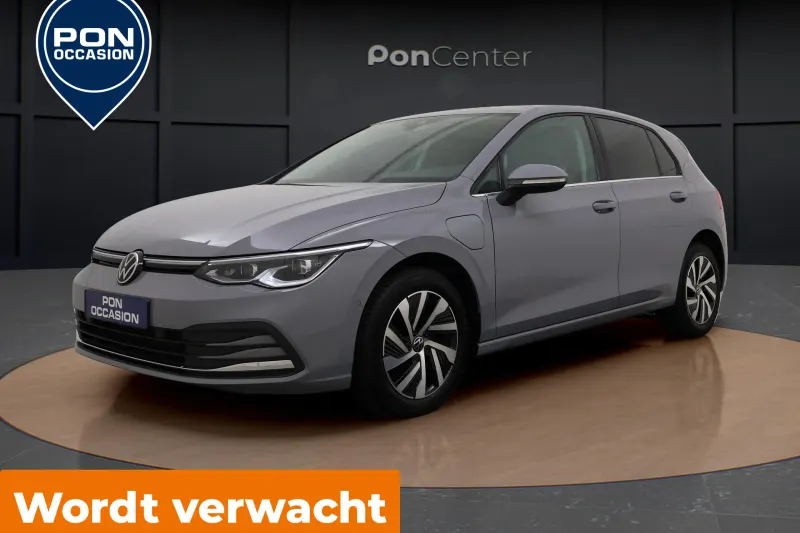Volkswagen Golf (2022)
