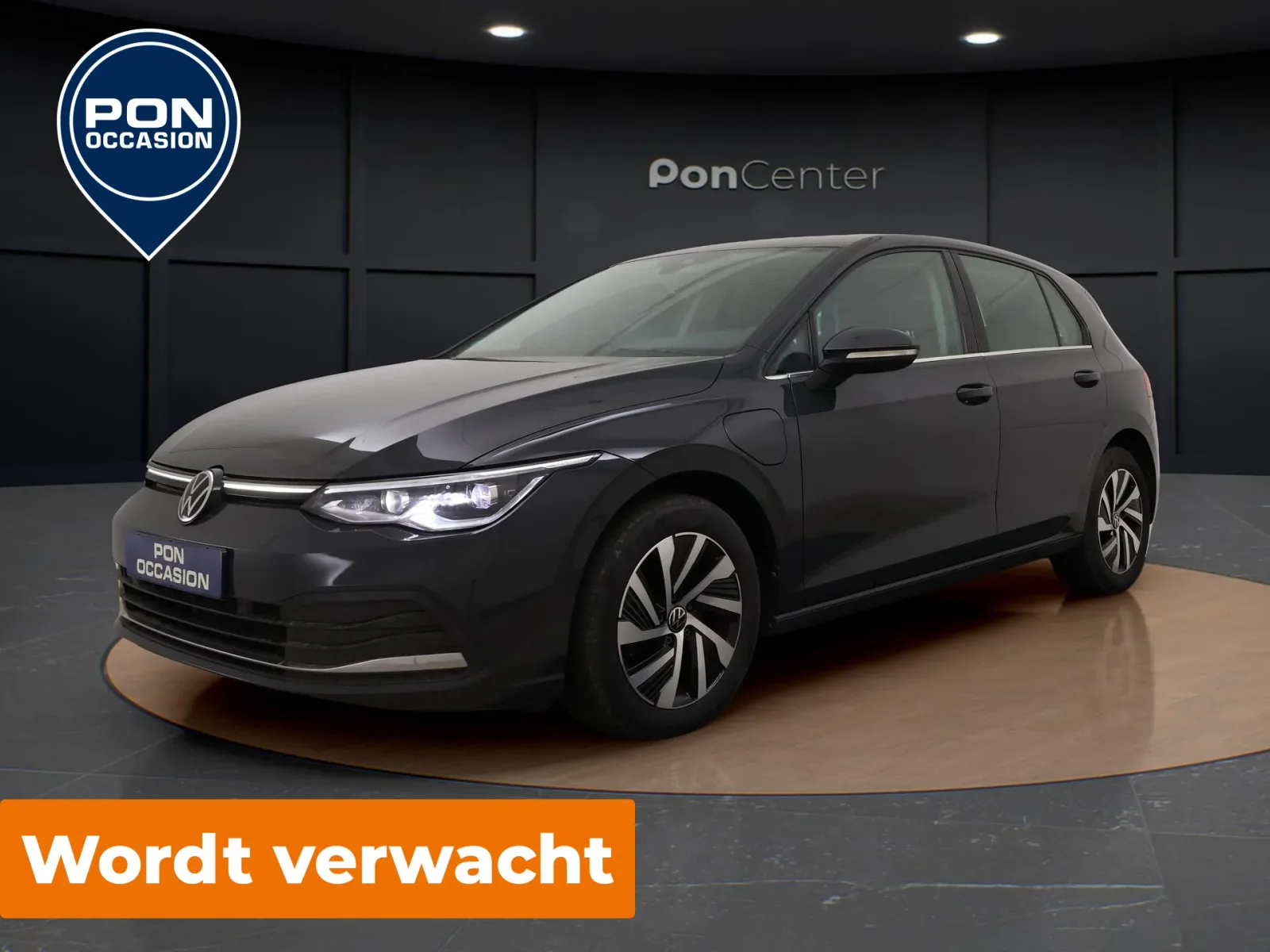 Volkswagen Golf (2022) — foto 1