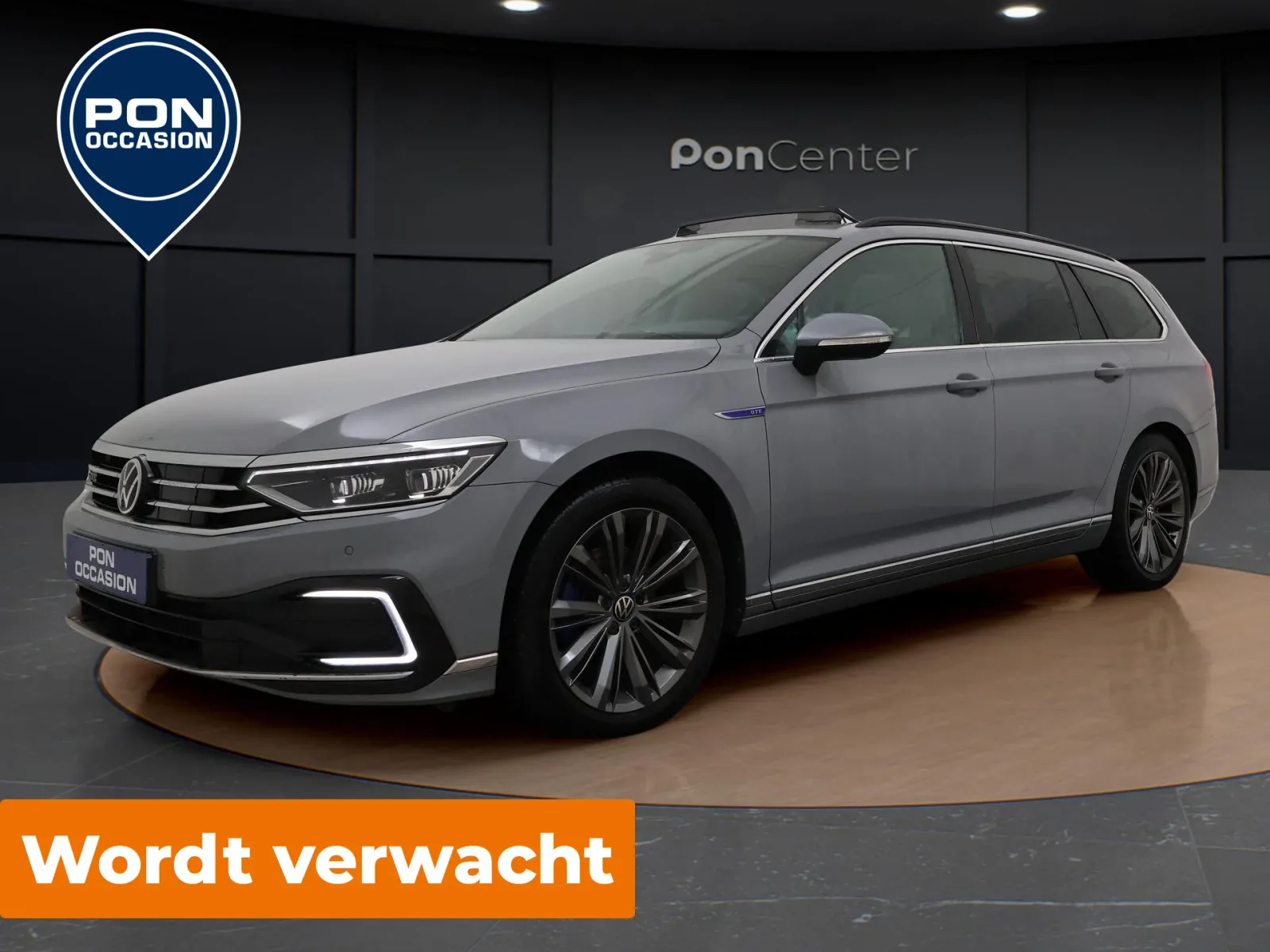 Volkswagen Passat (2022) — foto 1