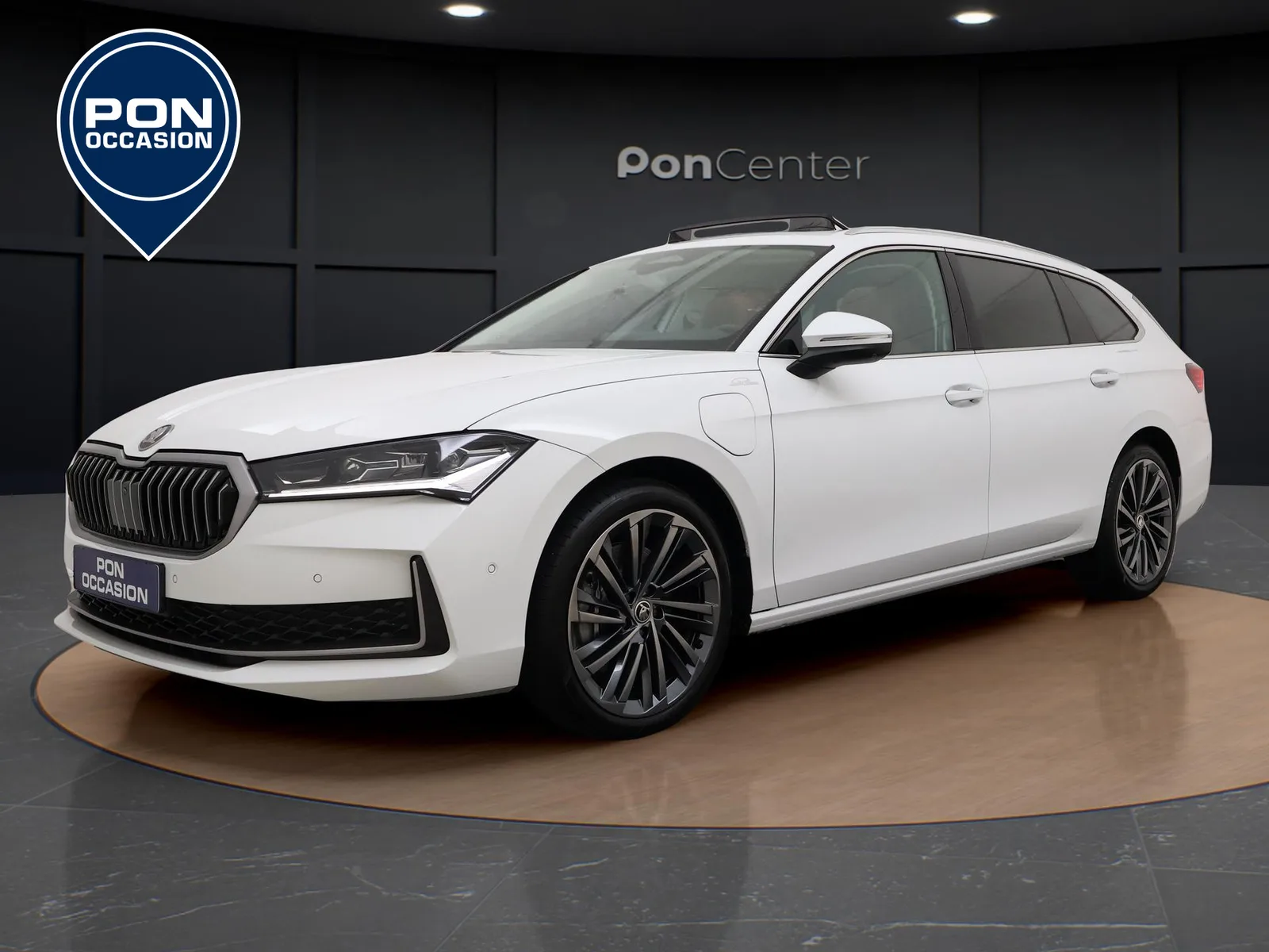 Škoda Superb (2025) — foto 1