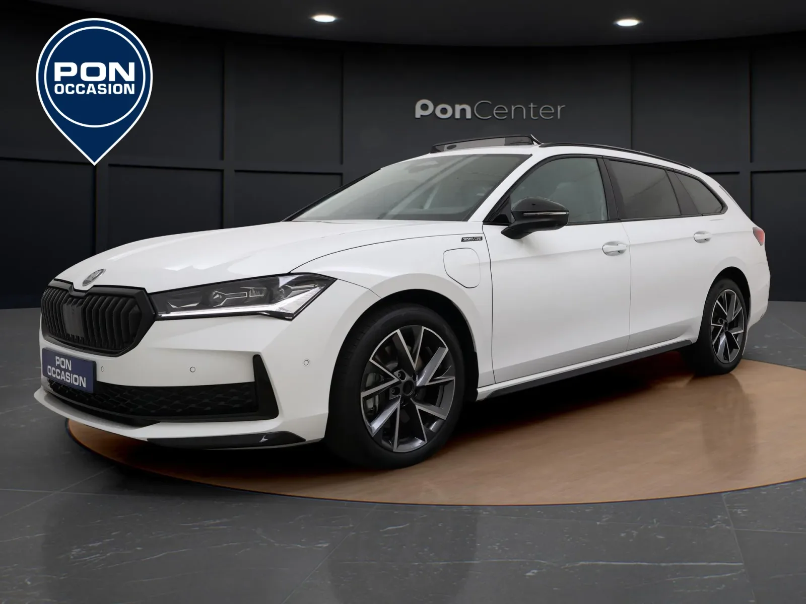 Škoda Superb (2025) — foto 1