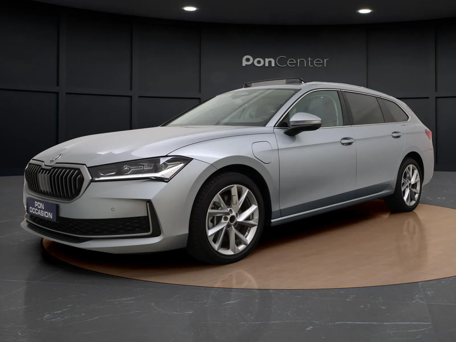 Škoda Superb (2025) — foto 1