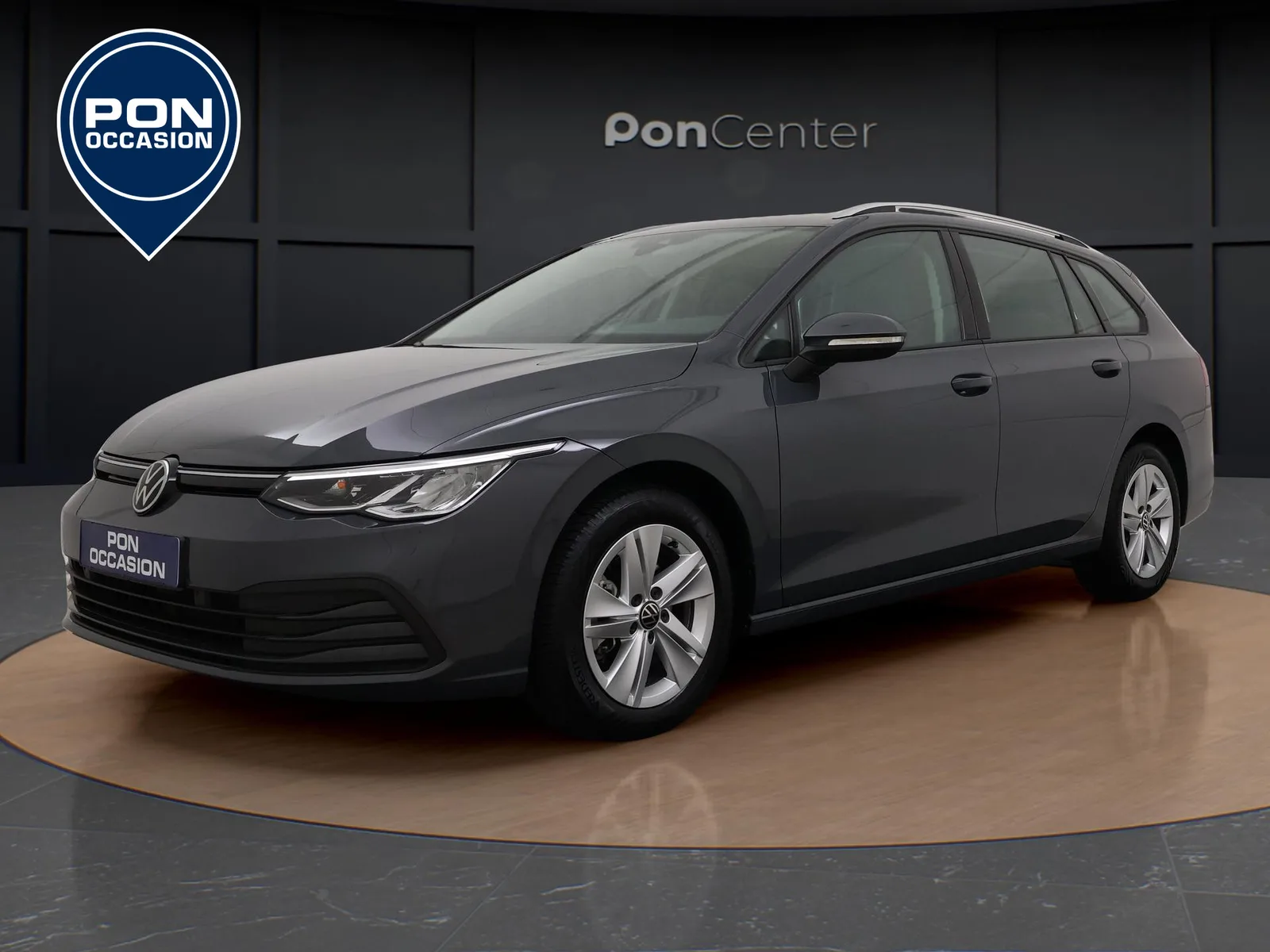 Volkswagen Golf (2024) — foto 1