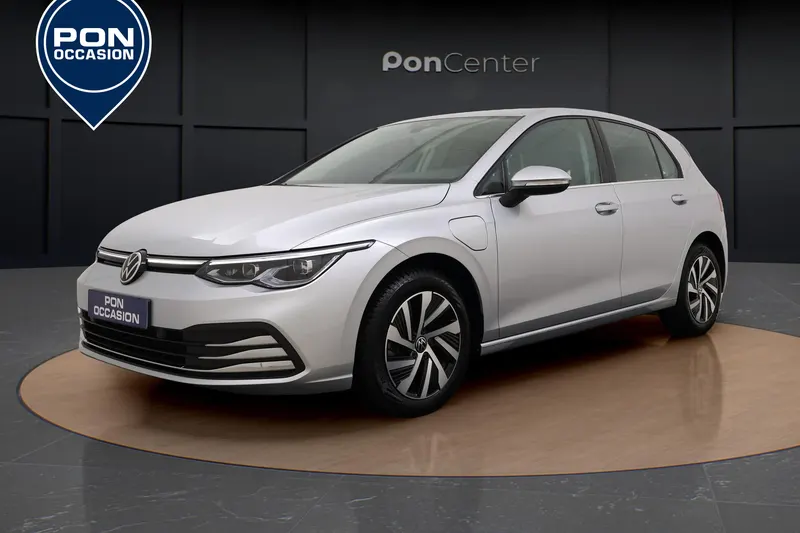 Volkswagen Golf (2021)
