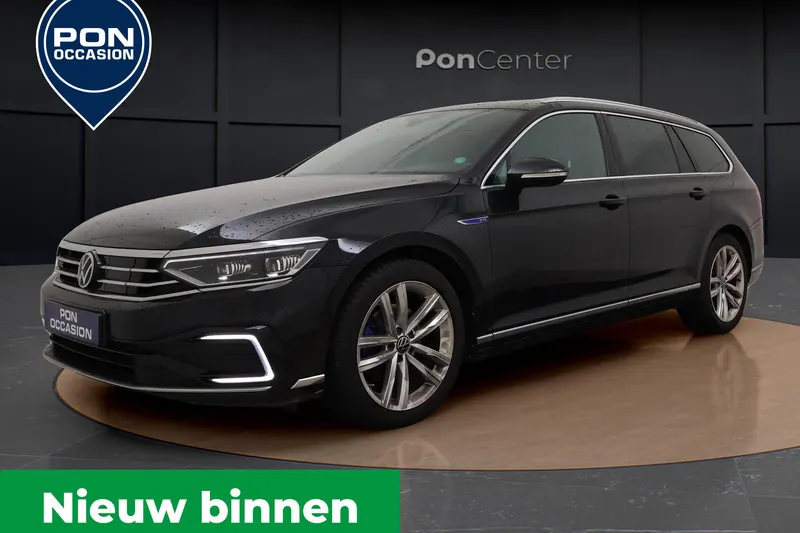 Volkswagen Passat (2023)
