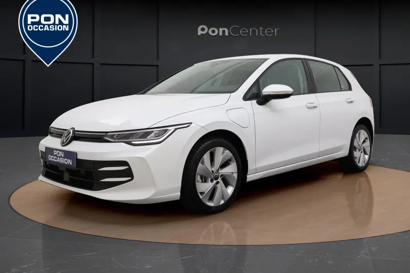 Volkswagen Golf (2025)