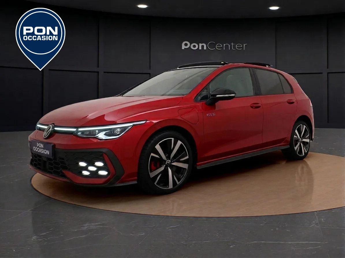 Volkswagen Golf (2025) — foto 1