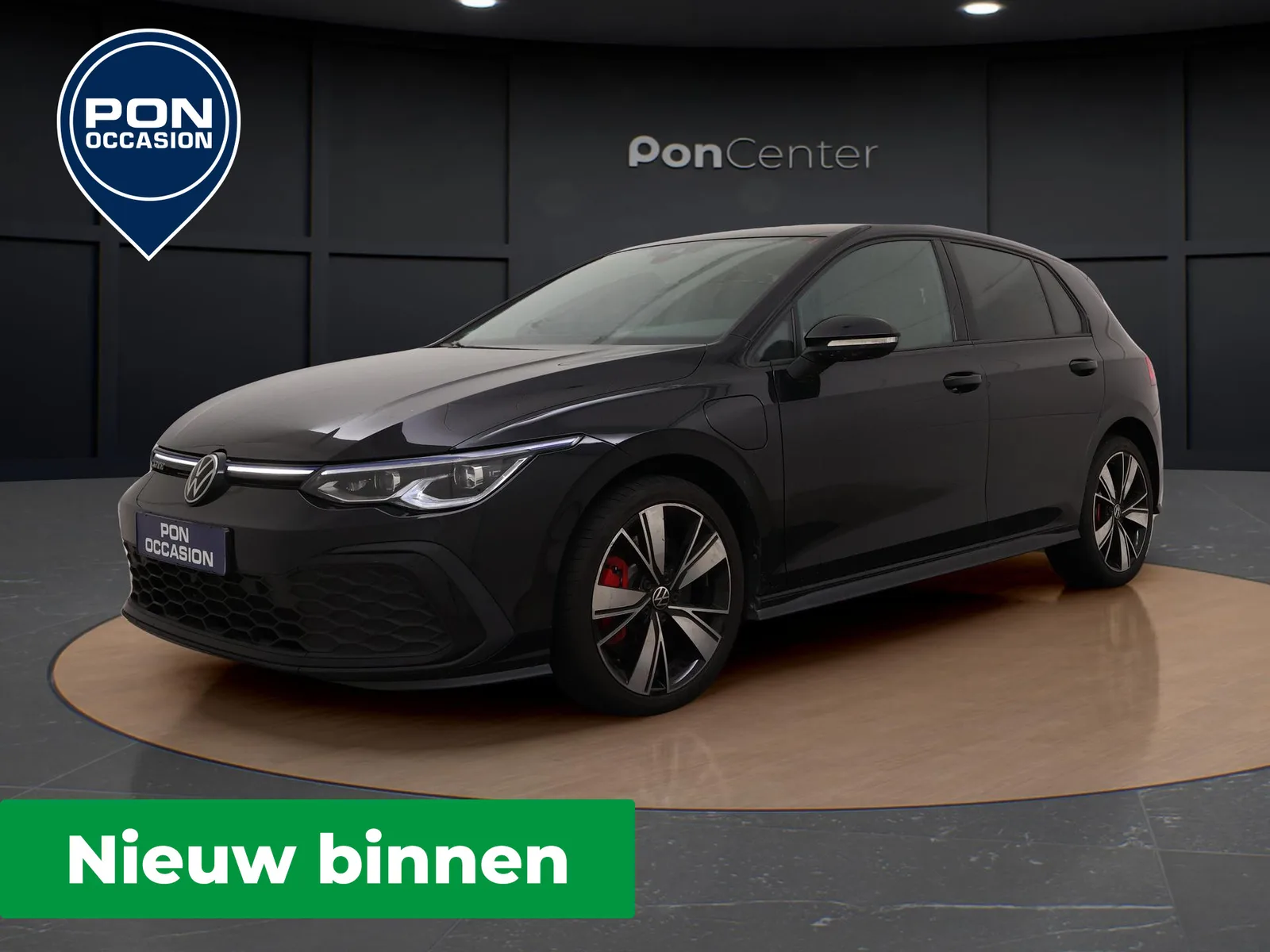 Volkswagen Golf (2022) — foto 1