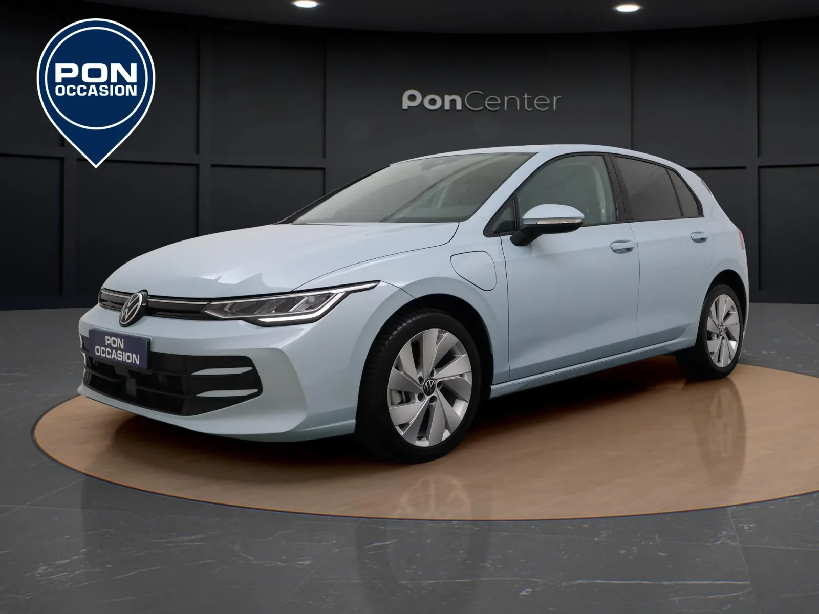 Volkswagen Golf (2025) — foto 1