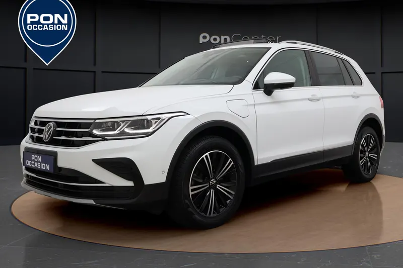 Volkswagen Tiguan (2022)